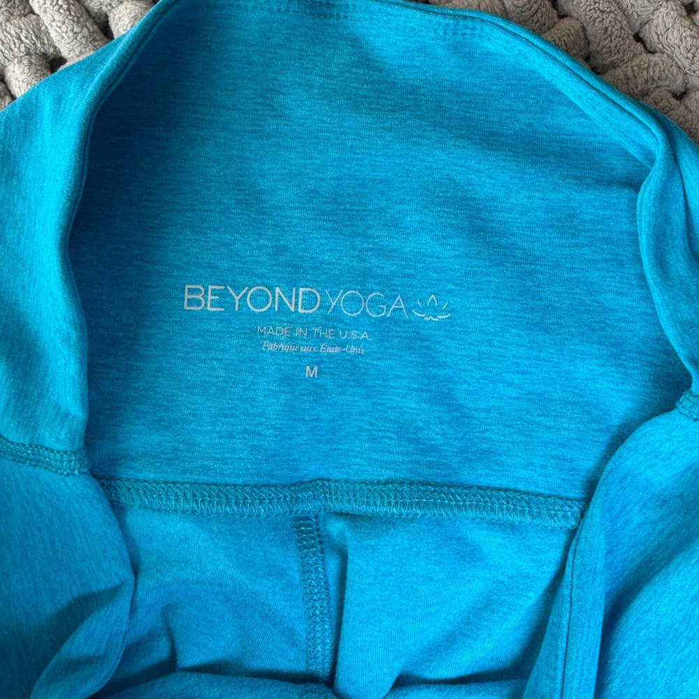 Beyond Yoga | Spacedye Caught in the Midi Leggings in Blue Glow Heather | Medium - Picture 5 of 10